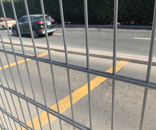 Welded mesh sports fence panels